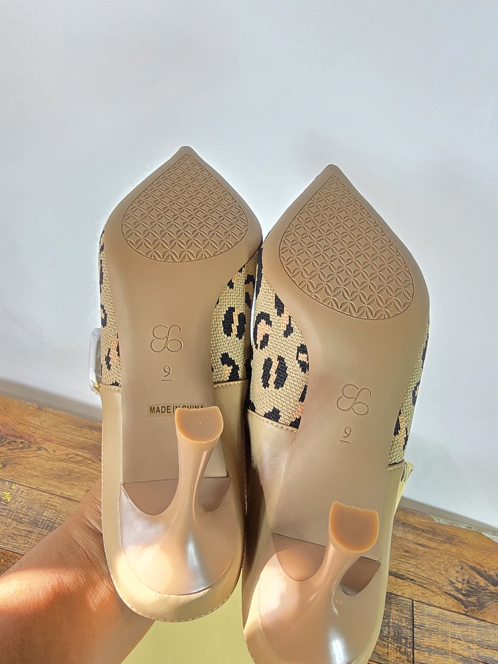 Cosy Island Leopard Print Pointed Toe Mule Heels in Tan/Black Size 8.5 - Picture 10 of 11